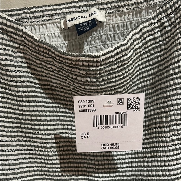 Striped Romper with Ruffle Hem (NWT) - Picture 6 of 9